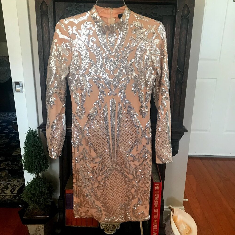 CBR: PEACH-ORANGE WITH SILVER SEQUIN  COCTAIL DRESS SIZE S